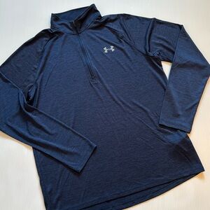 Under Armour light weight, loose fit quarter zip pullover. Men’s size Large
